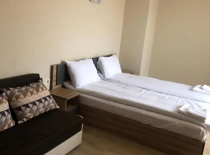 Affittacamere за гости праматарови 3*